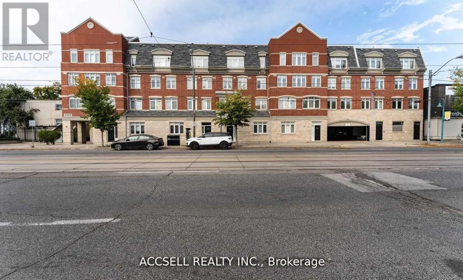 3400 LAKE SHORE BOULEVARD W