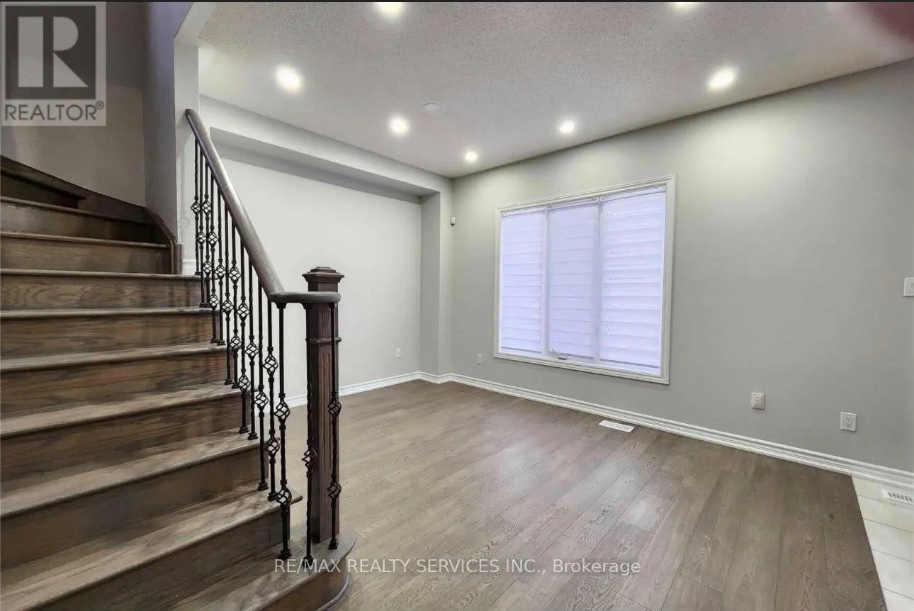 91 DADEN OAKS DRIVE