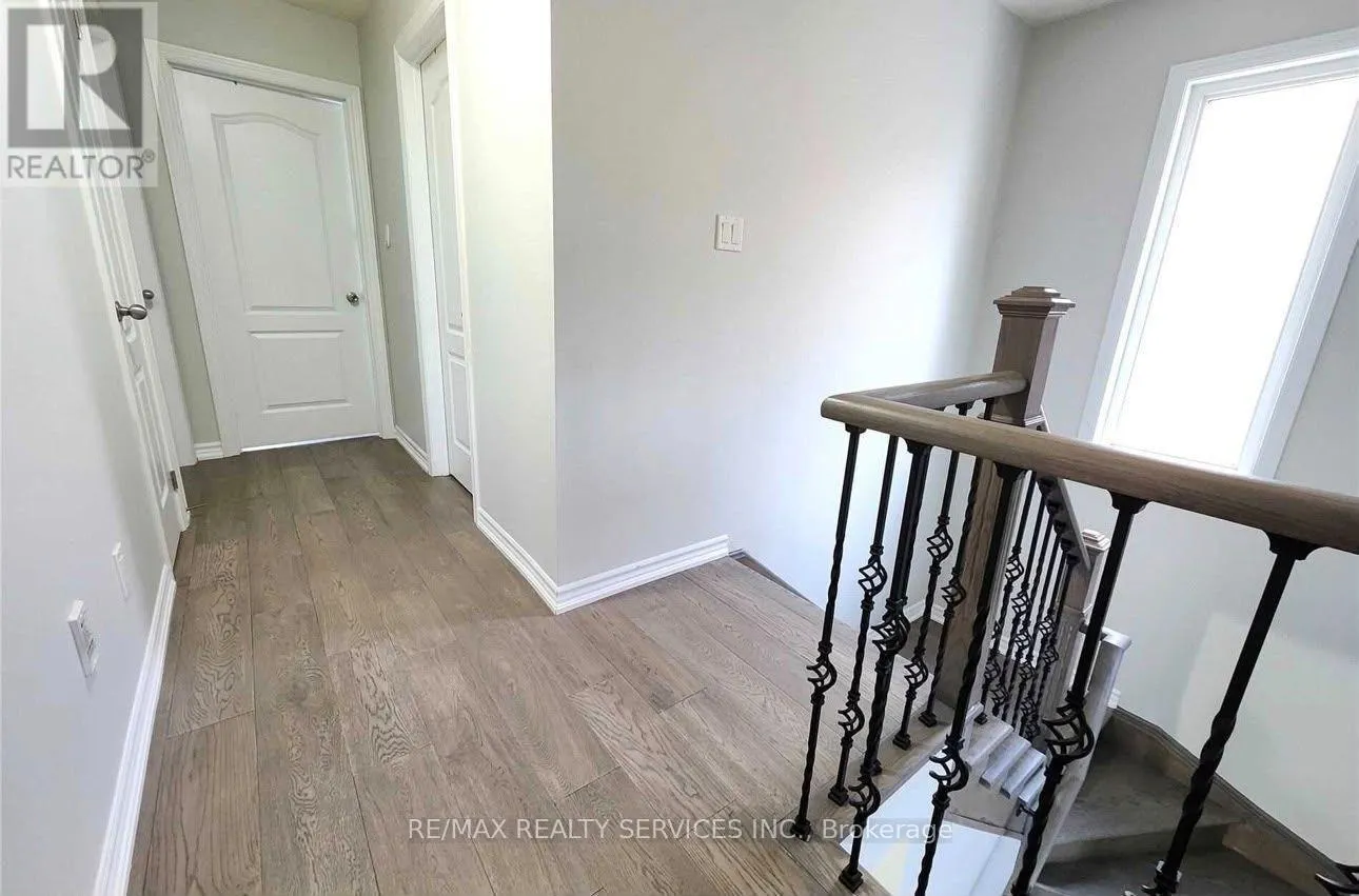 91 DADEN OAKS DRIVE