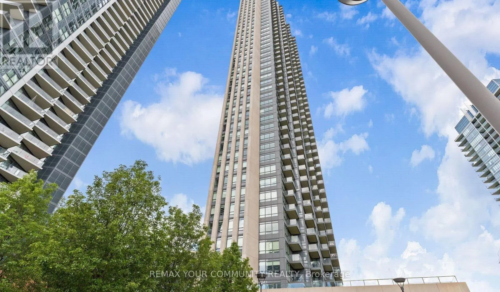 306 - 36 PARK LAWN ROAD