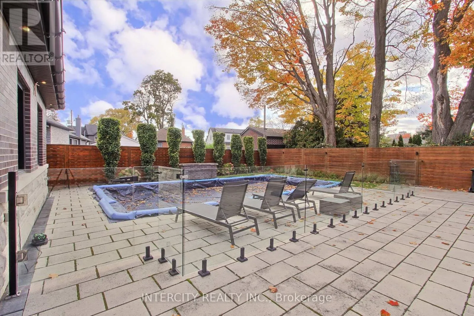 45 NORDALE CRESCENT