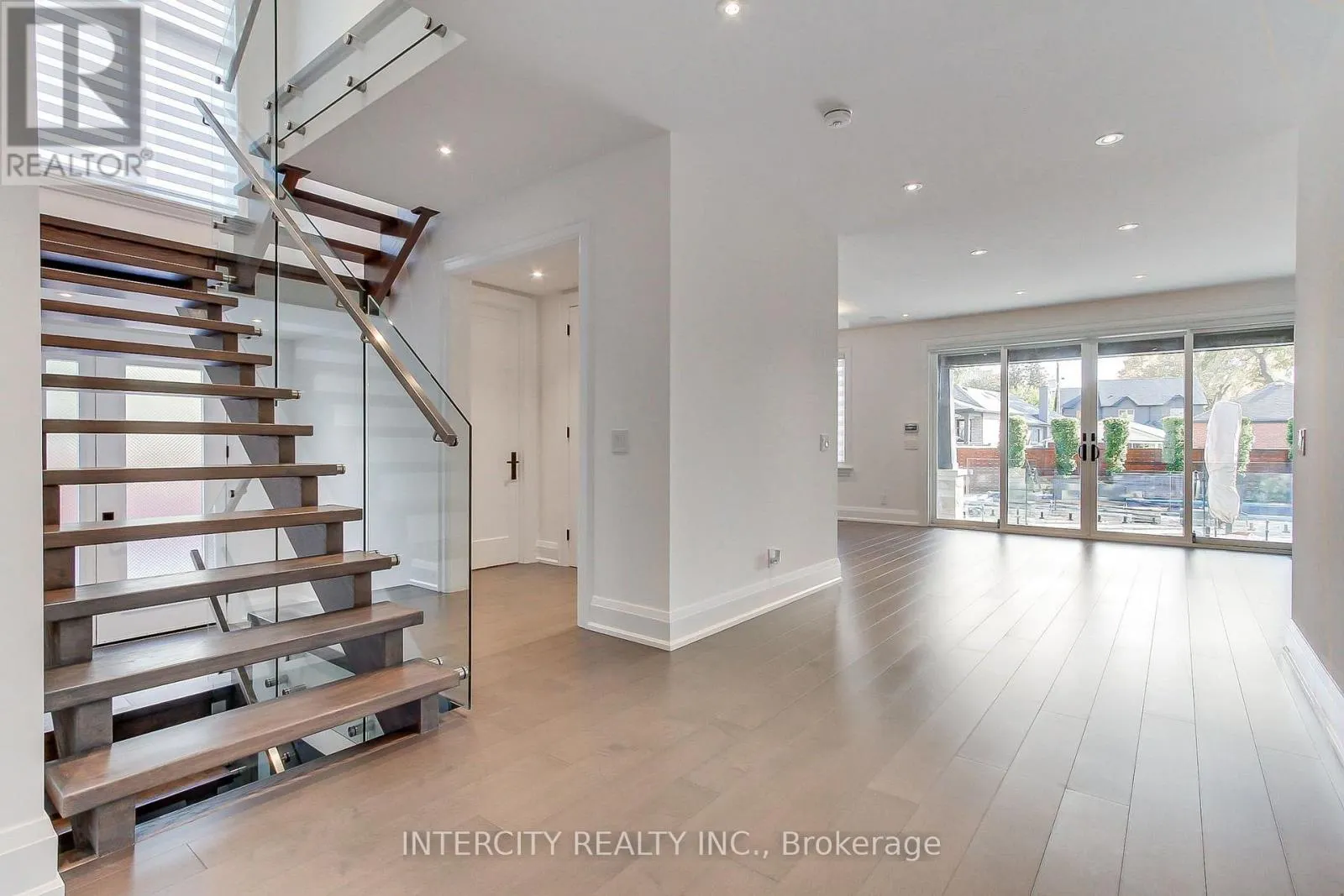 45 NORDALE CRESCENT
