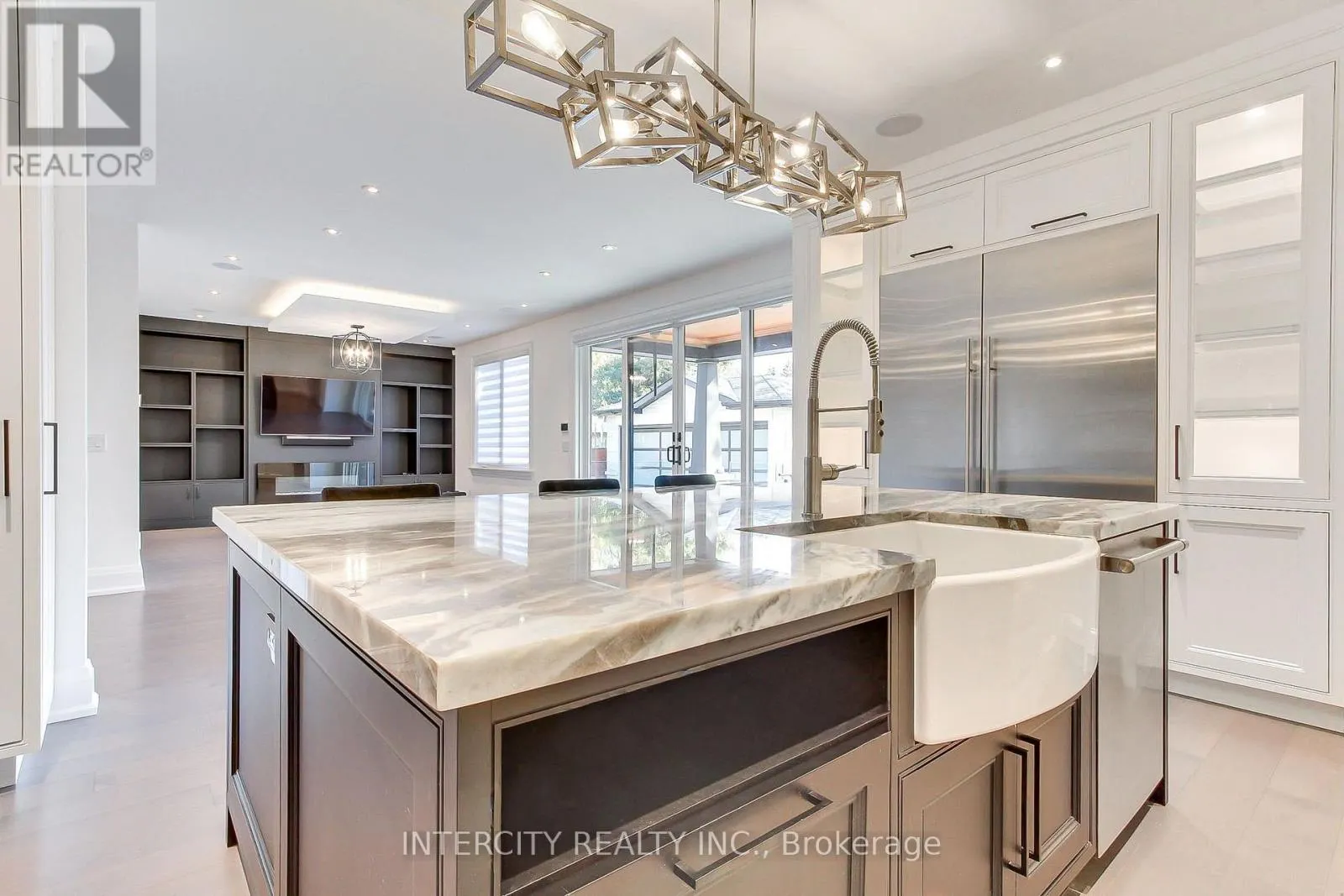45 NORDALE CRESCENT