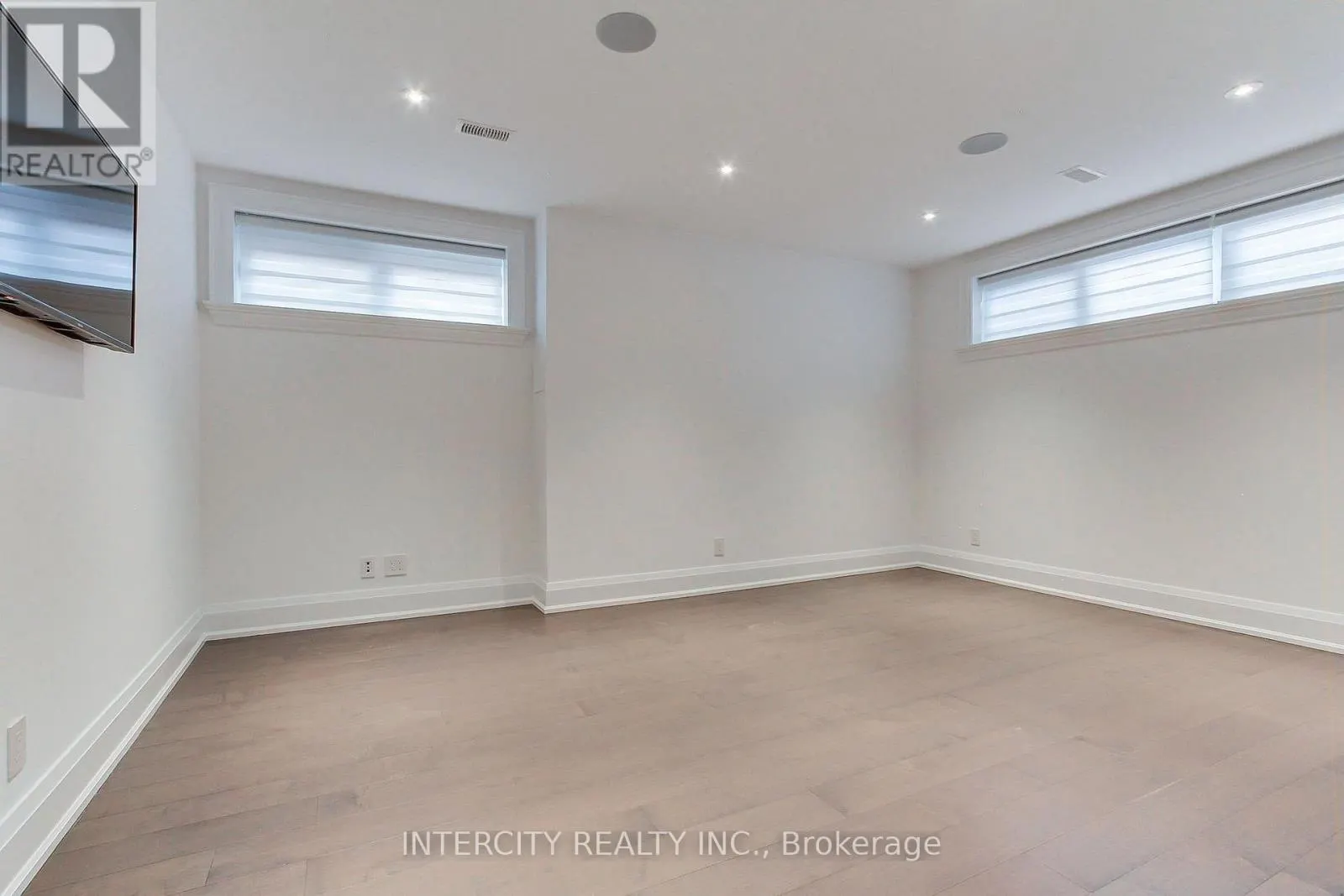 45 NORDALE CRESCENT