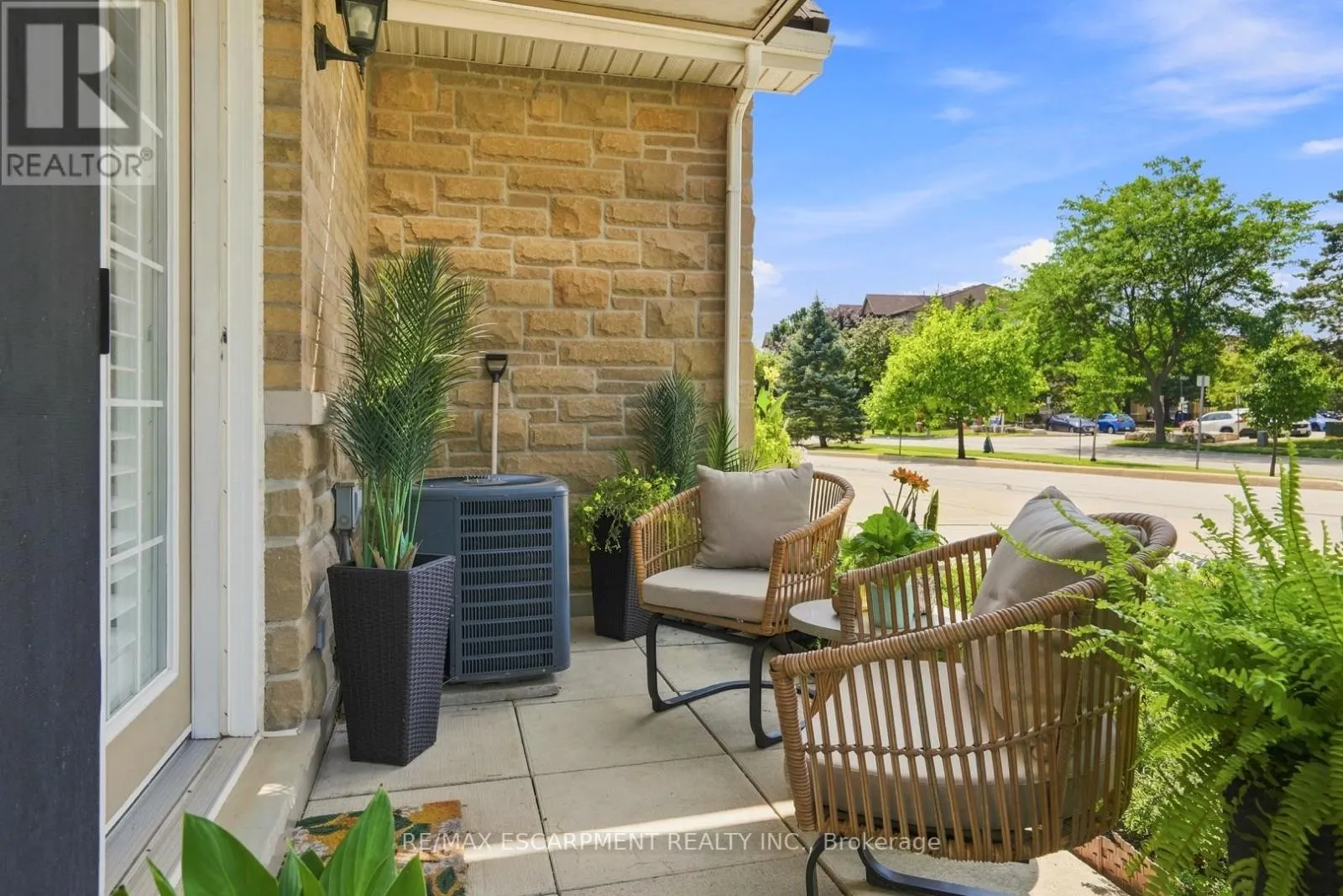 101 - 4016 KILMER DRIVE