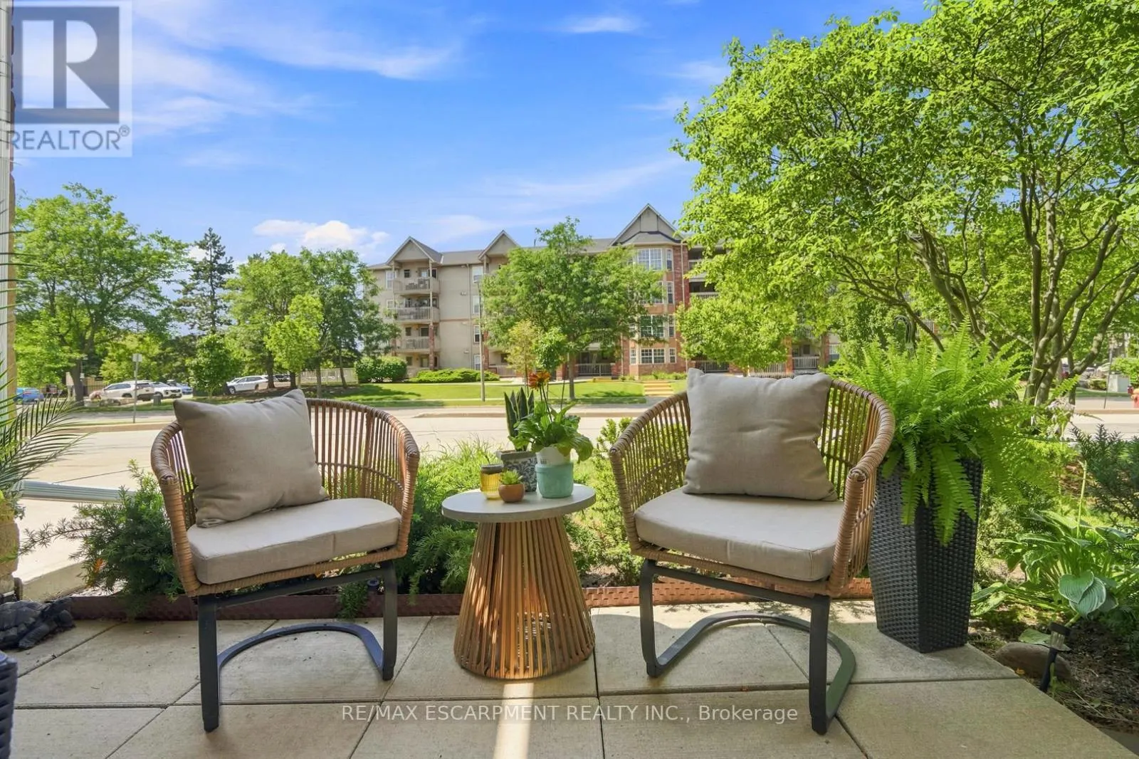 101 - 4016 KILMER DRIVE