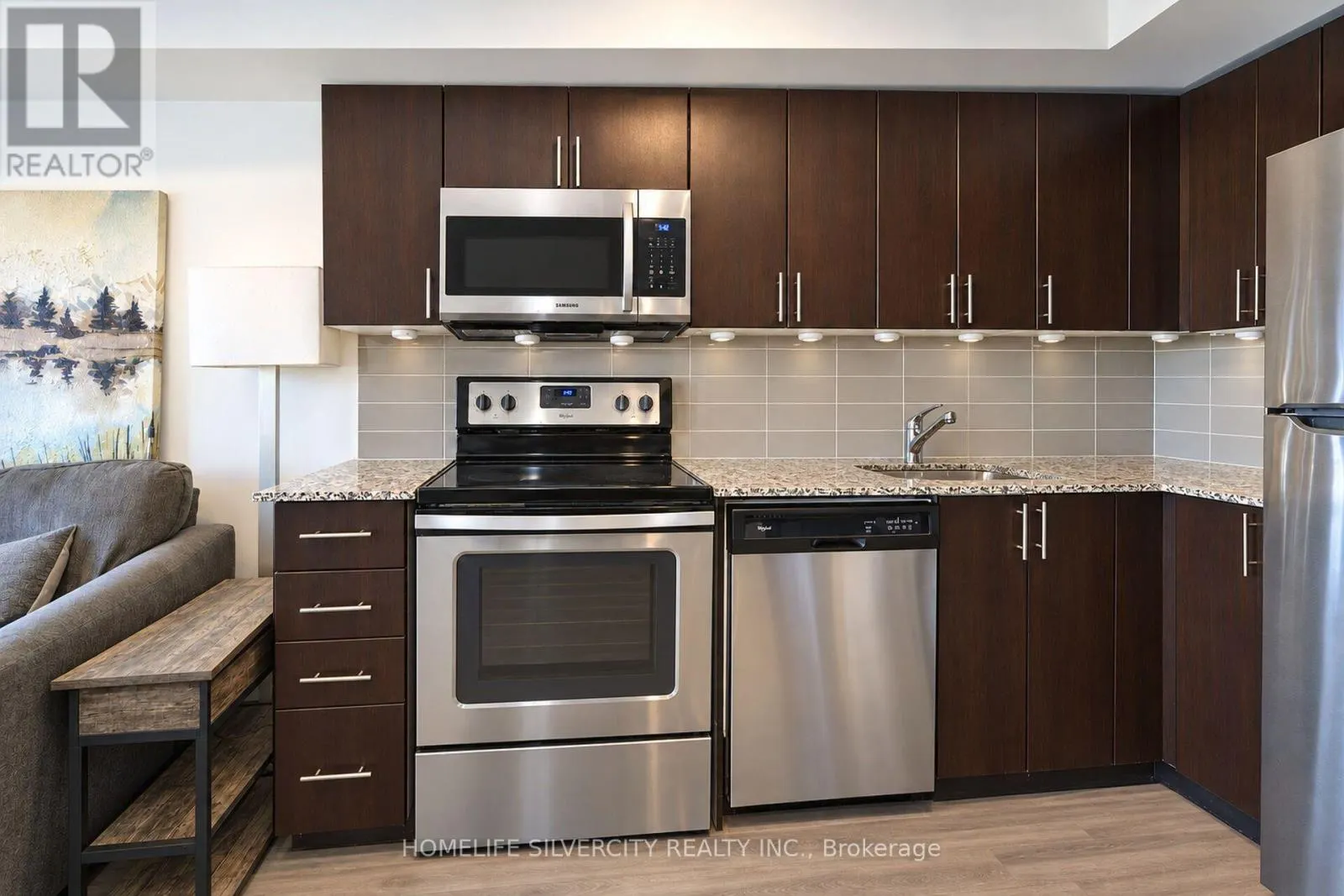 1405 - 1420 DUPONT STREET