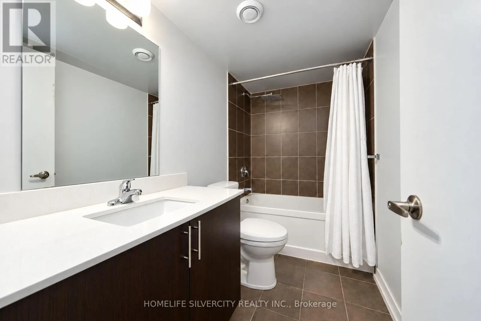 1405 - 1420 DUPONT STREET