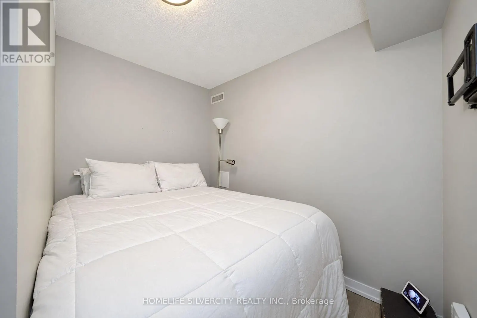 1405 - 1420 DUPONT STREET