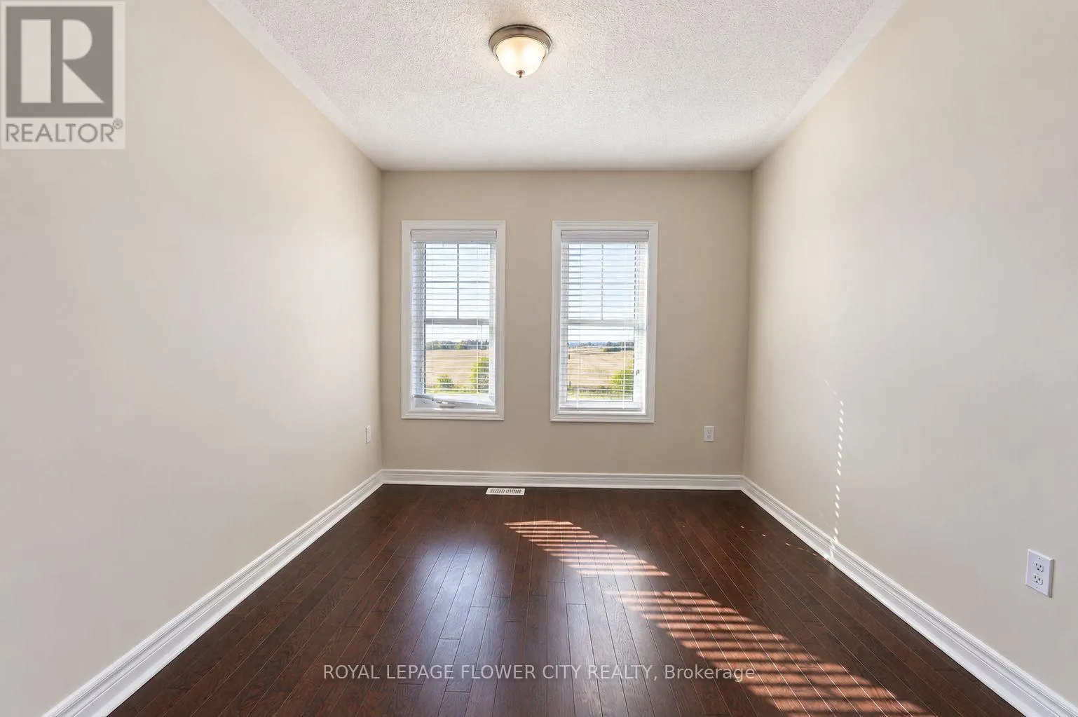 85 FINEGAN CIRCLE