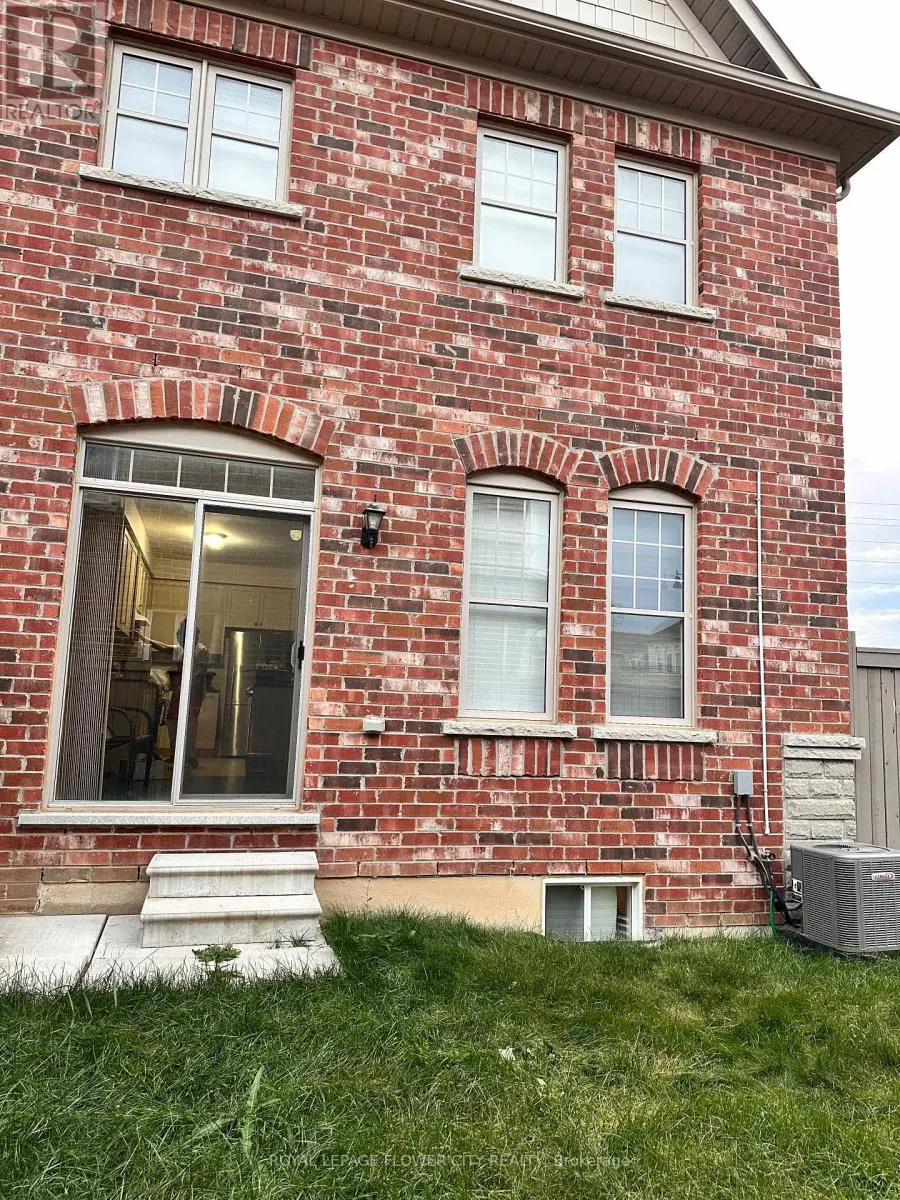 85 FINEGAN CIRCLE