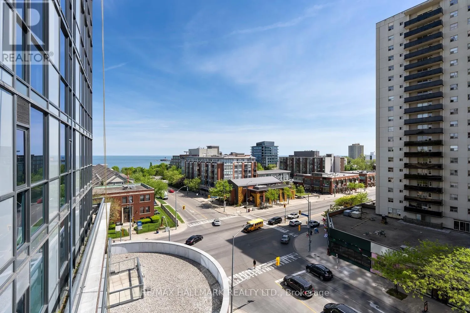 601 - 1 HURONTARIO STREET