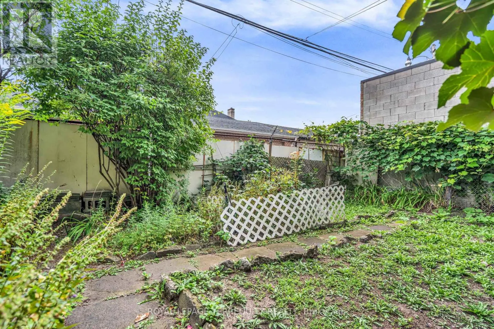 43 LAPPIN AVENUE