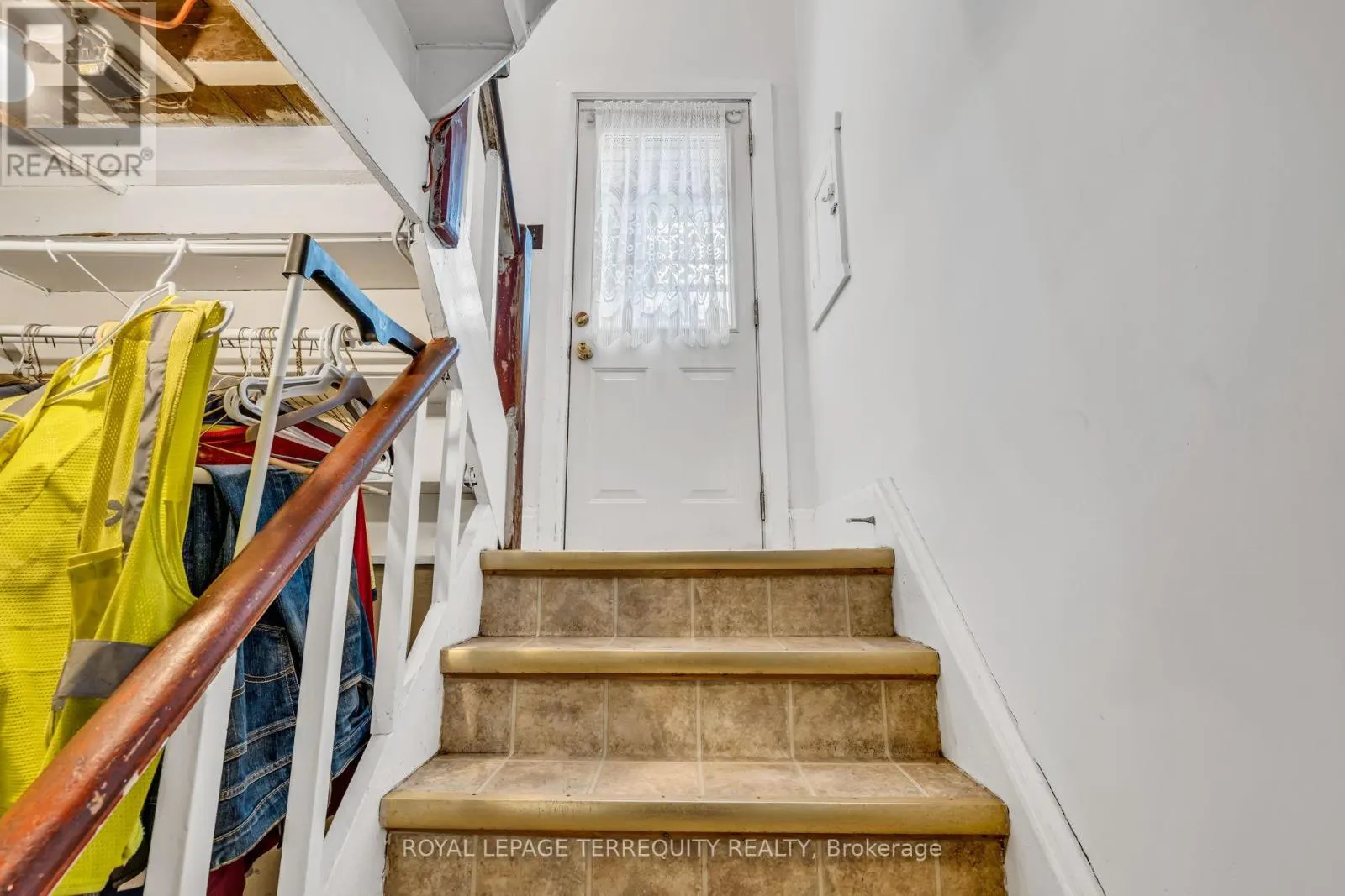 43 LAPPIN AVENUE