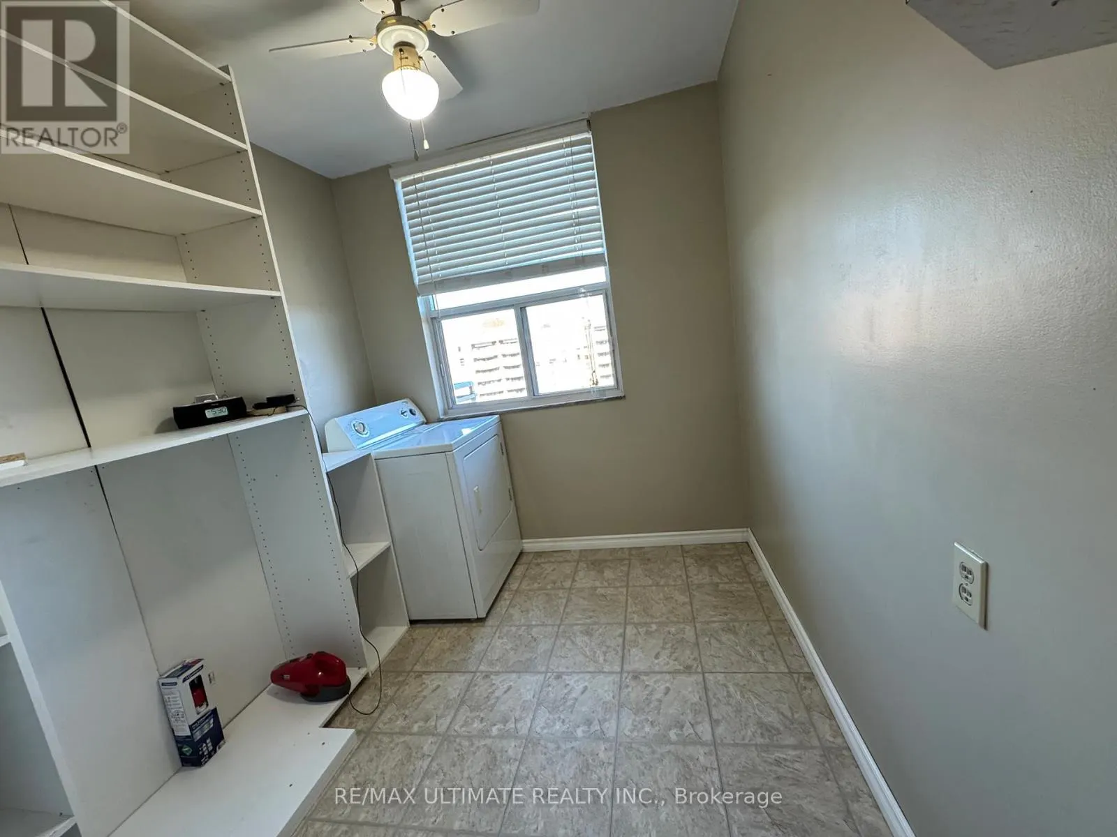 1004 - 966 INVERHOUSE DRIVE