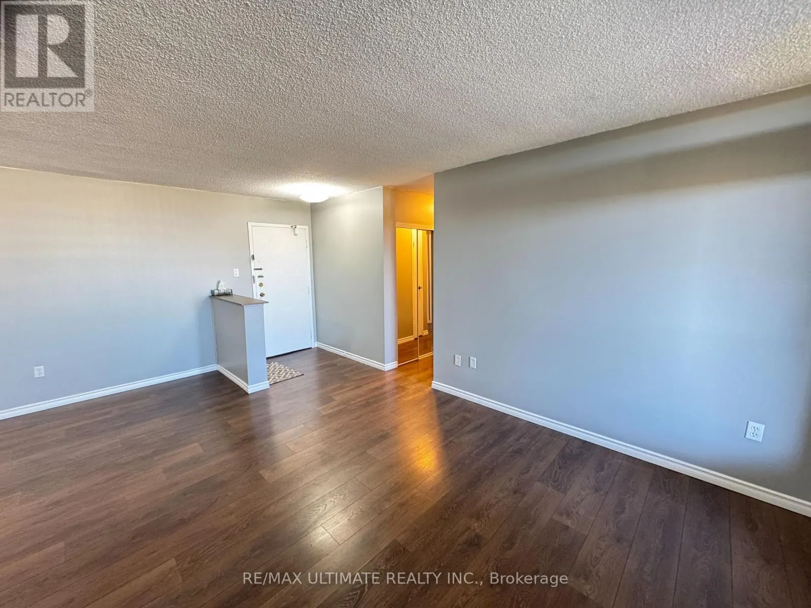 1004 - 966 INVERHOUSE DRIVE