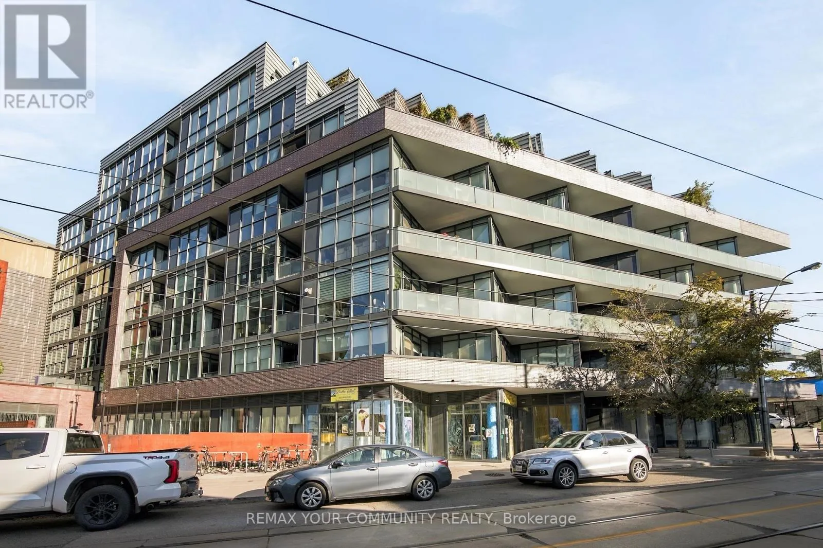145 - 36 HOWARD PARK AVENUE
