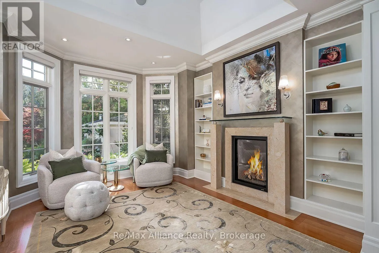 1426 LAKESHORE ROAD E