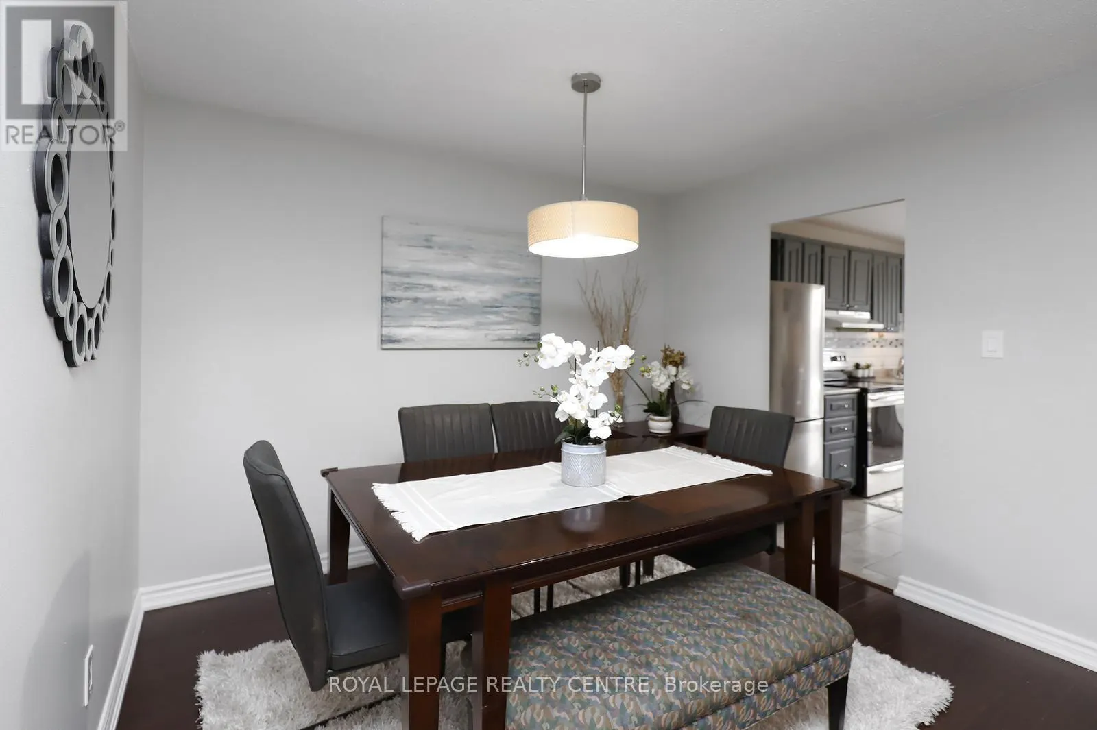 171 - 1055 DUNDAS STREET E