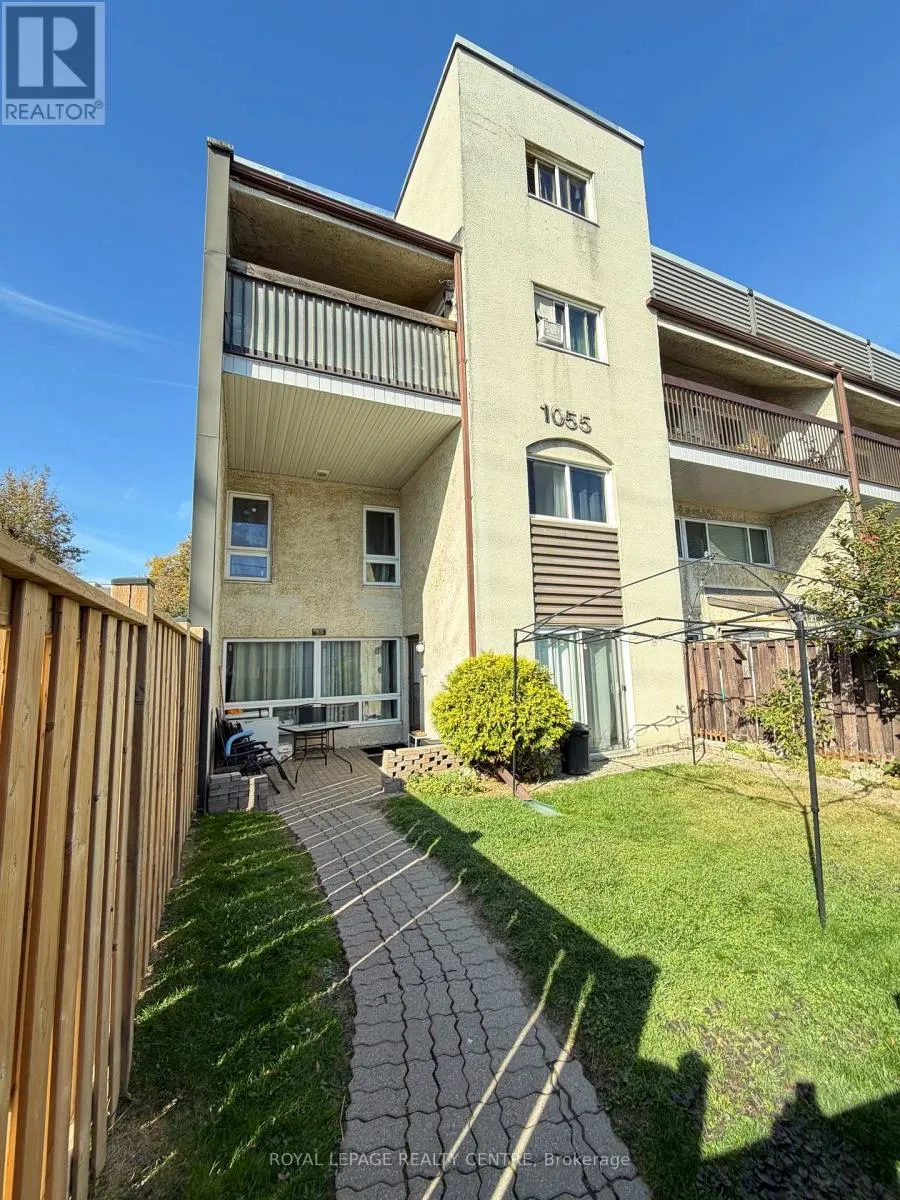 171 - 1055 DUNDAS STREET E