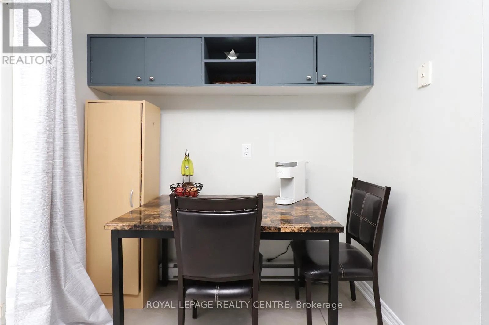171 - 1055 DUNDAS STREET E