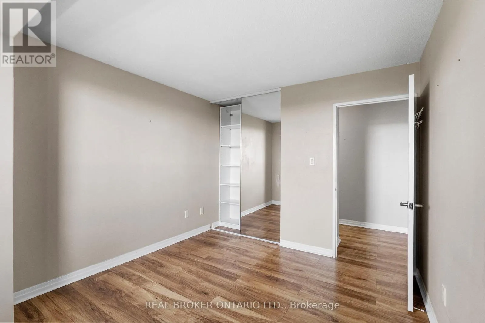 1603 - 30 MALTA AVENUE