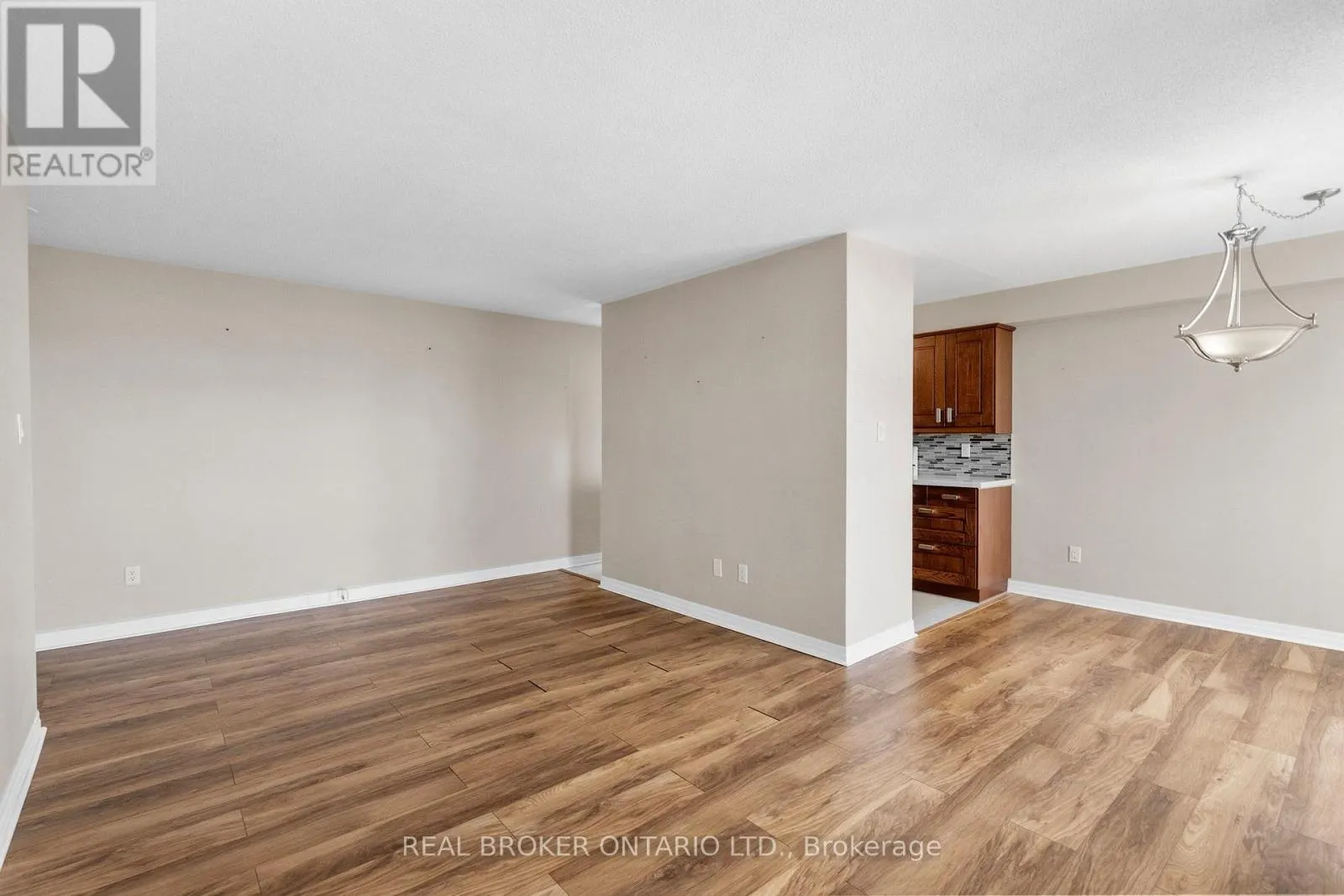 1603 - 30 MALTA AVENUE