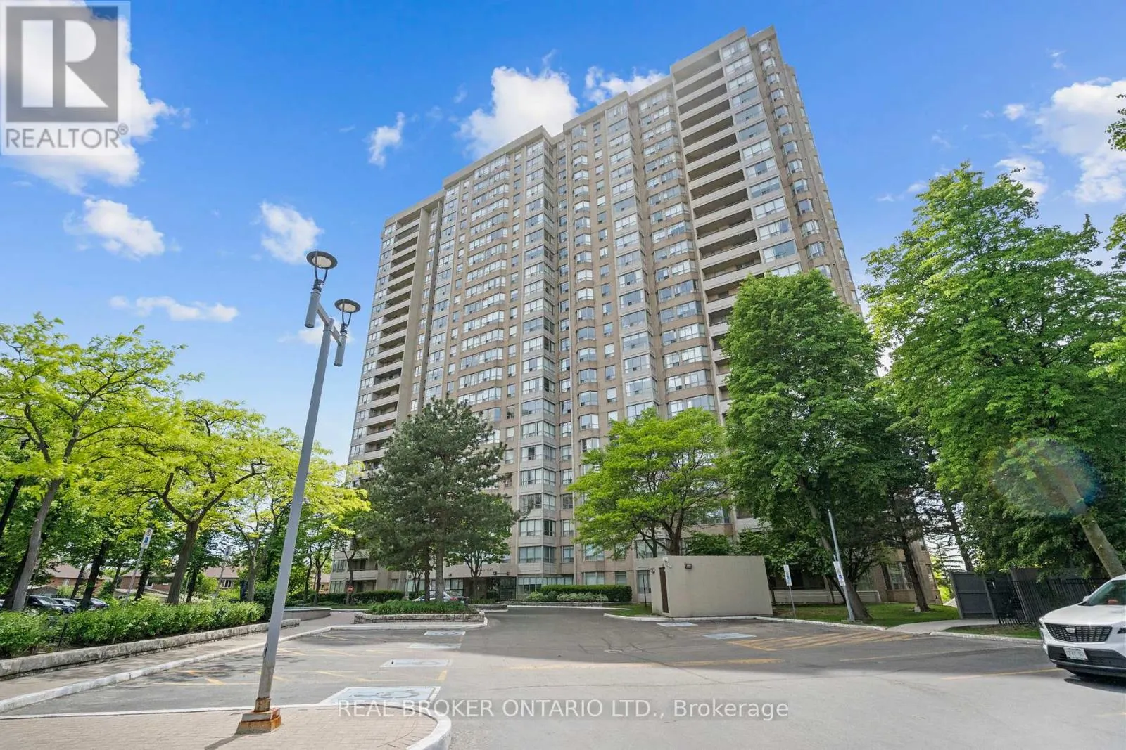 1603 - 30 MALTA AVENUE