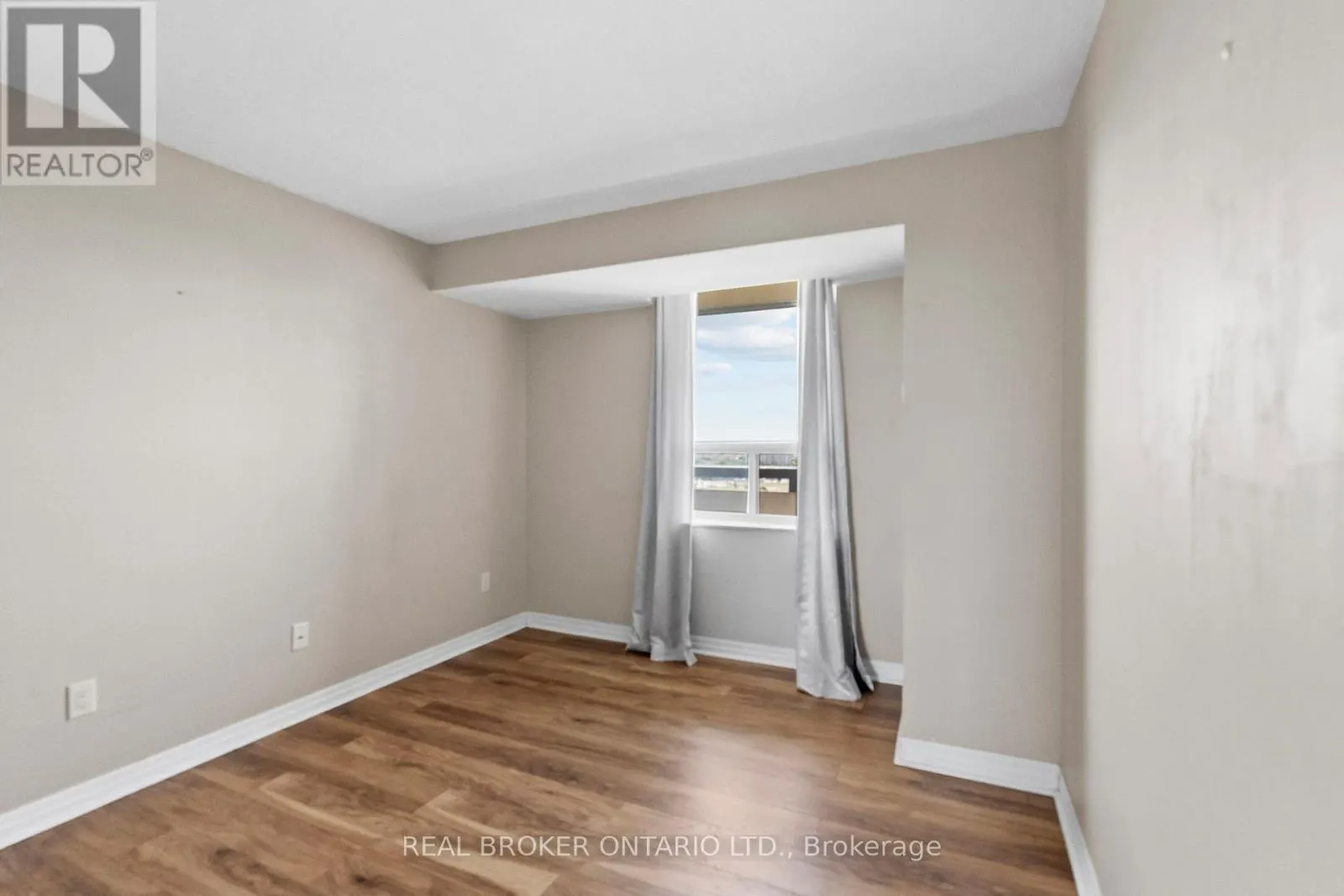 1603 - 30 MALTA AVENUE