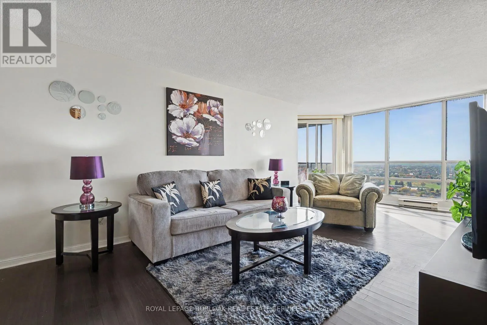 2407 - 45 KINGSBRIDGE GARDEN CIRCLE