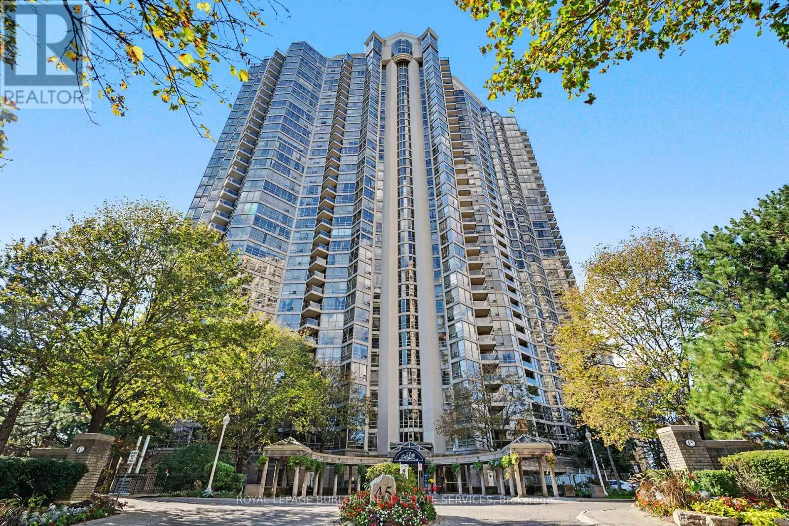 2407 - 45 KINGSBRIDGE GARDEN CIRCLE
