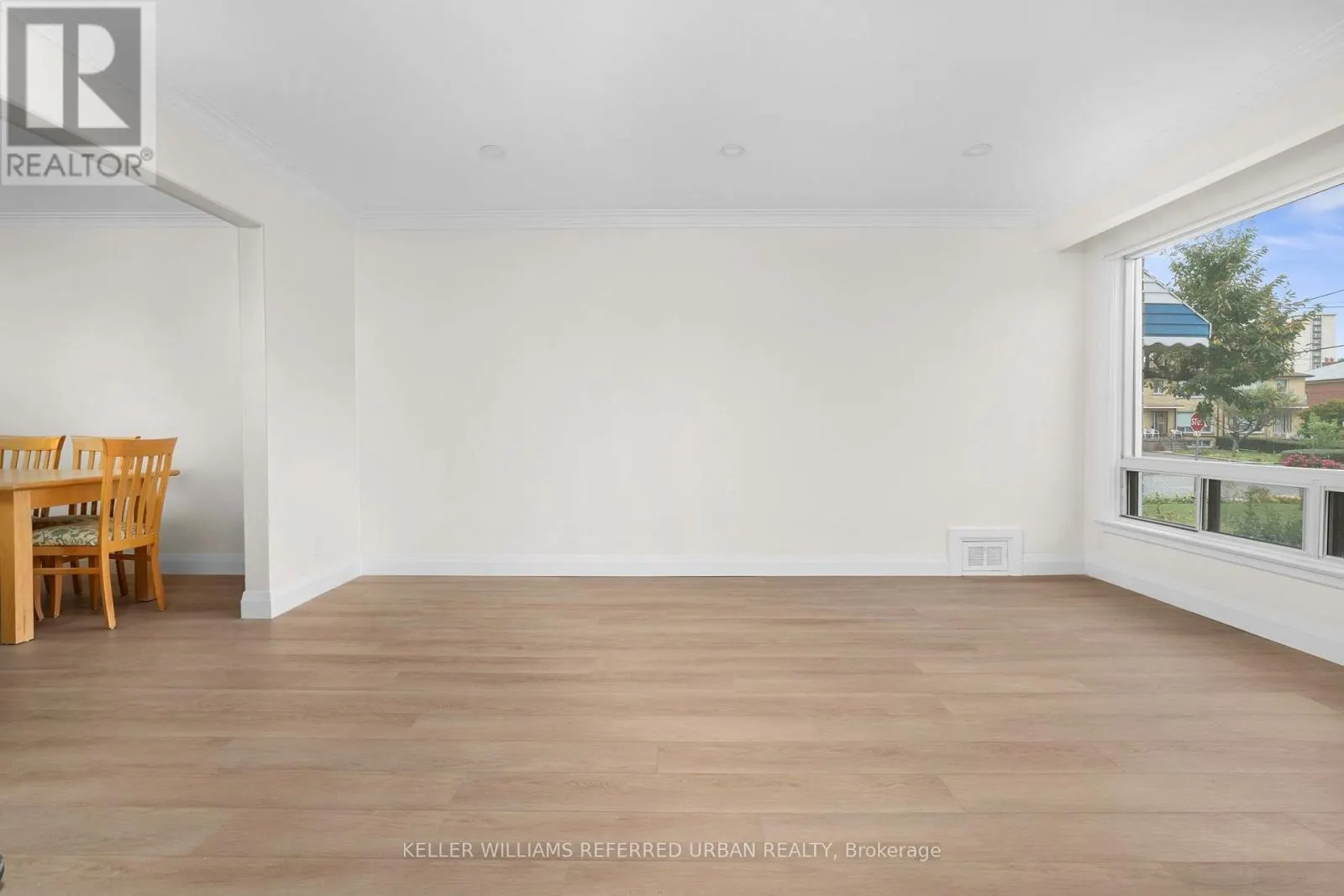 3 DUCKWORTH STREET