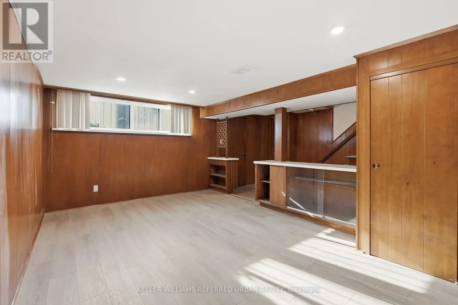 3 DUCKWORTH STREET
