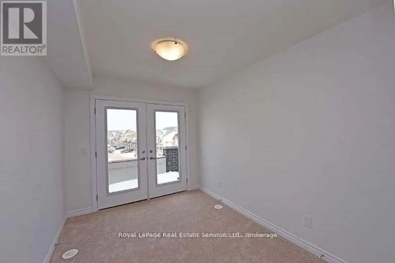 3050 POSTRIDGE DRIVE