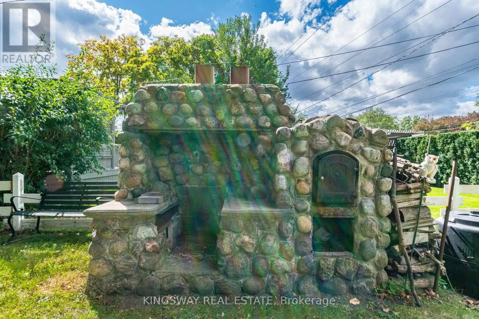 841 WHITNEY DRIVE