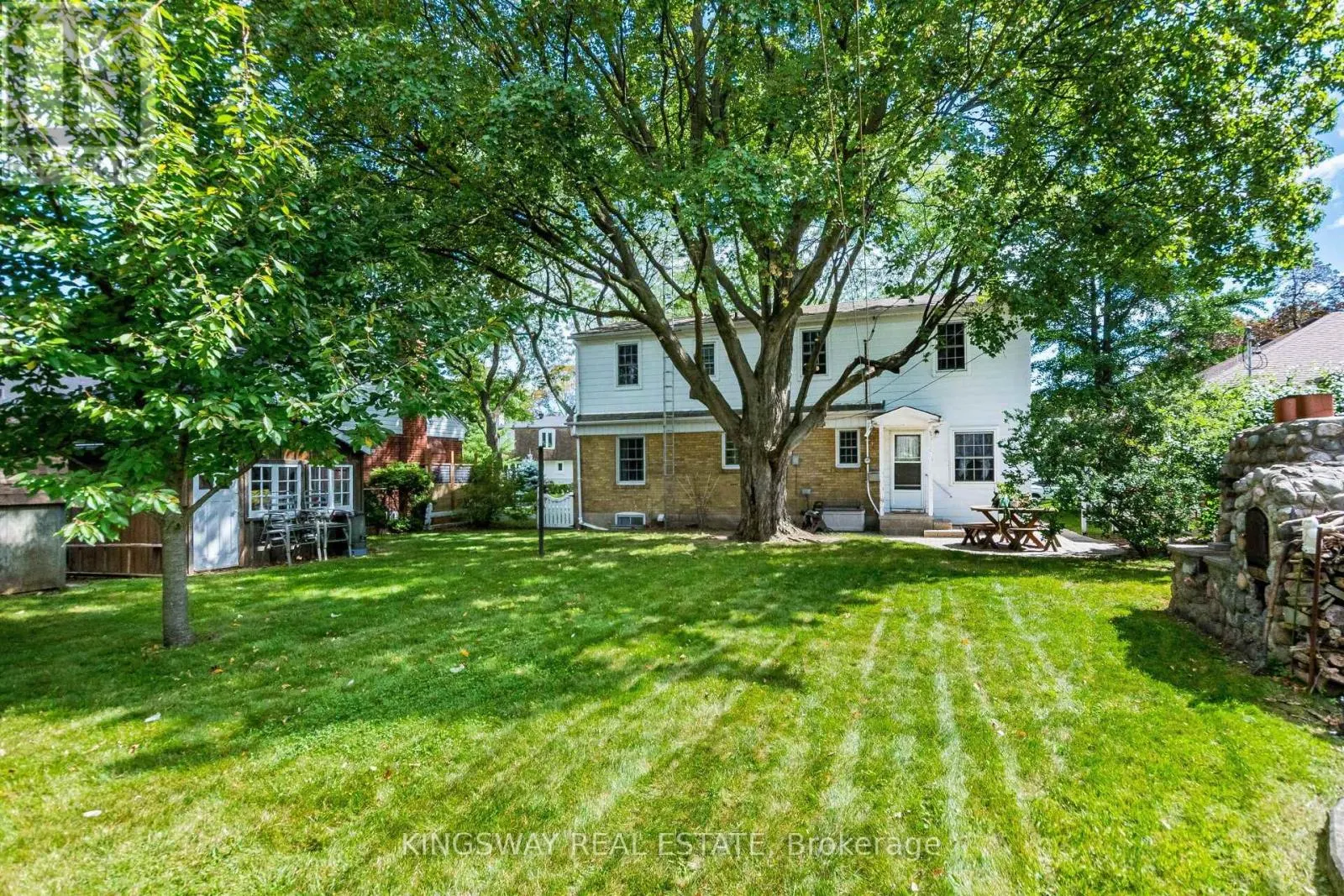 841 WHITNEY DRIVE
