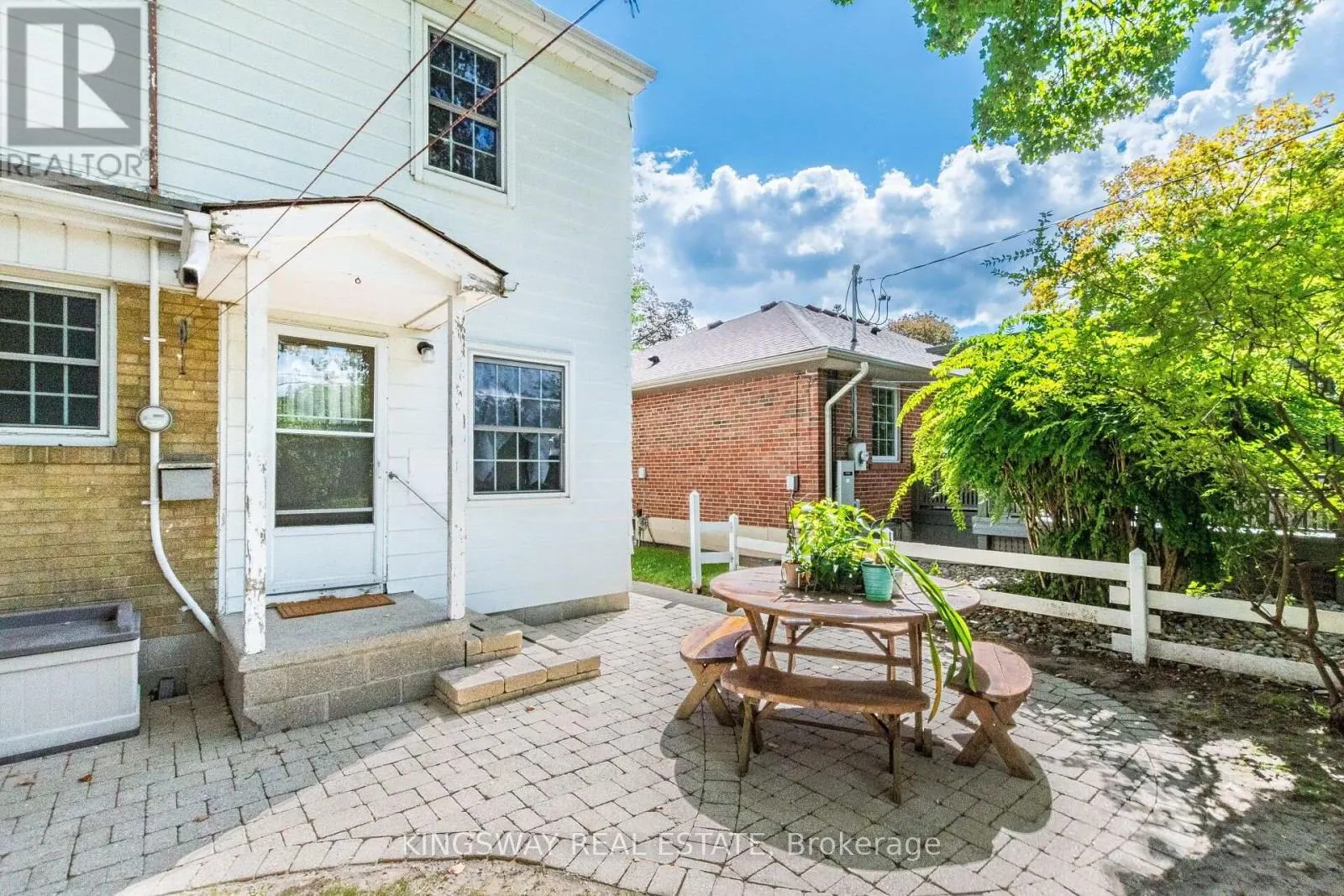 841 WHITNEY DRIVE