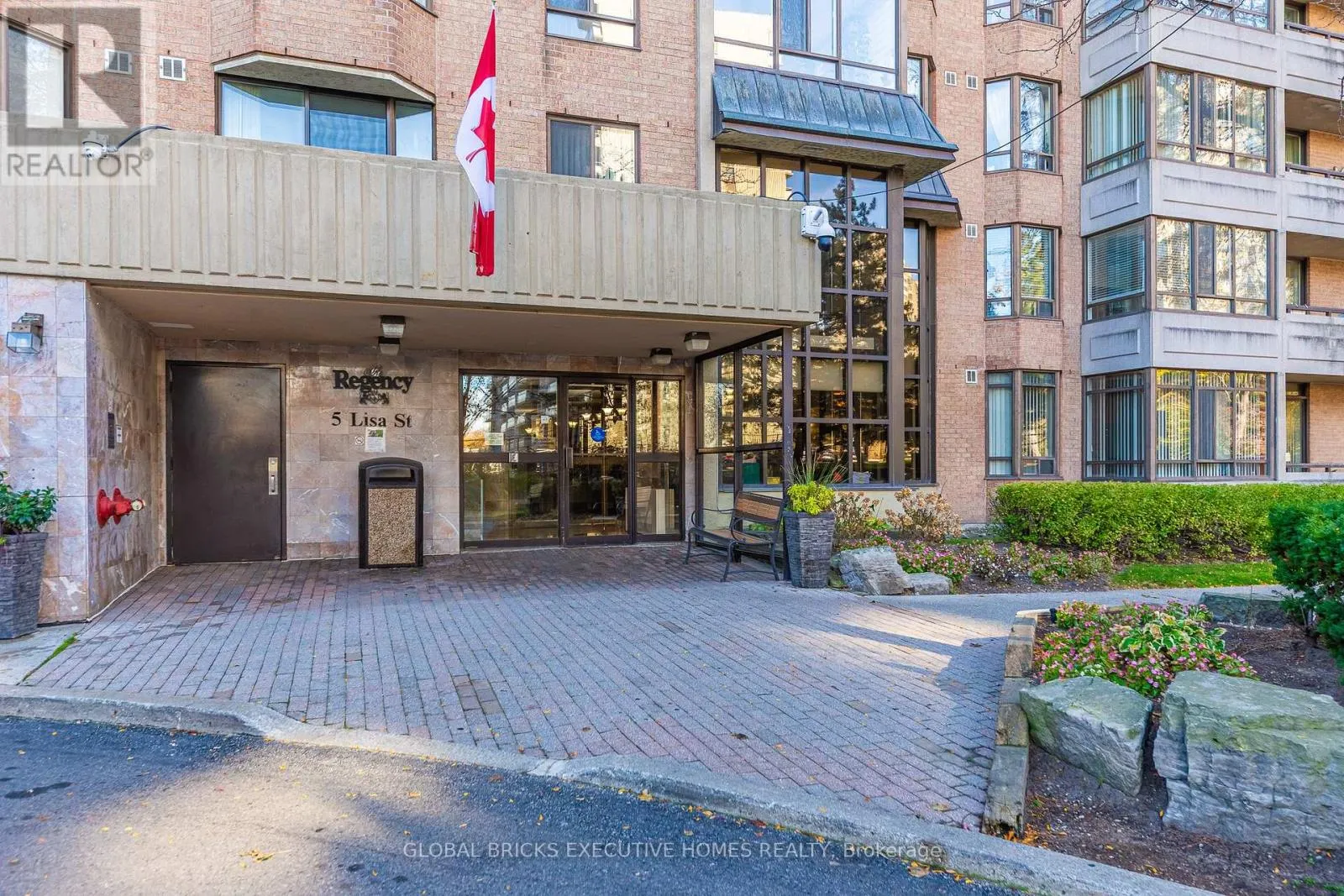 1404 - 5 LISA STREET