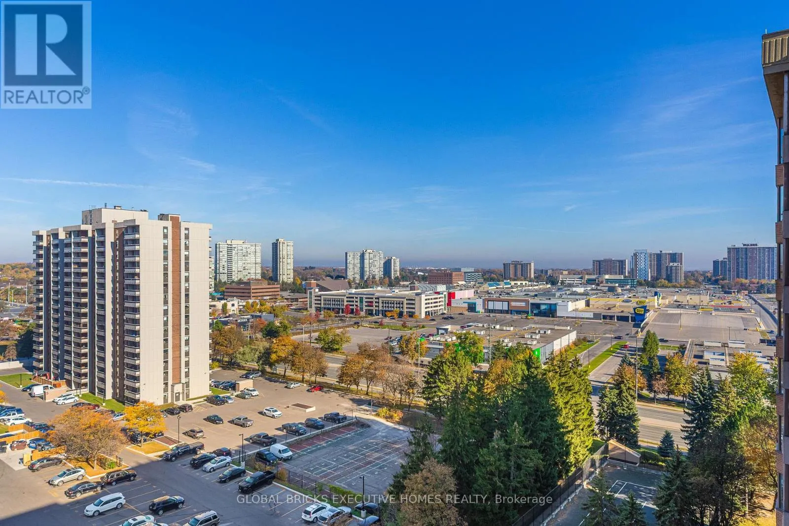 1404 - 5 LISA STREET