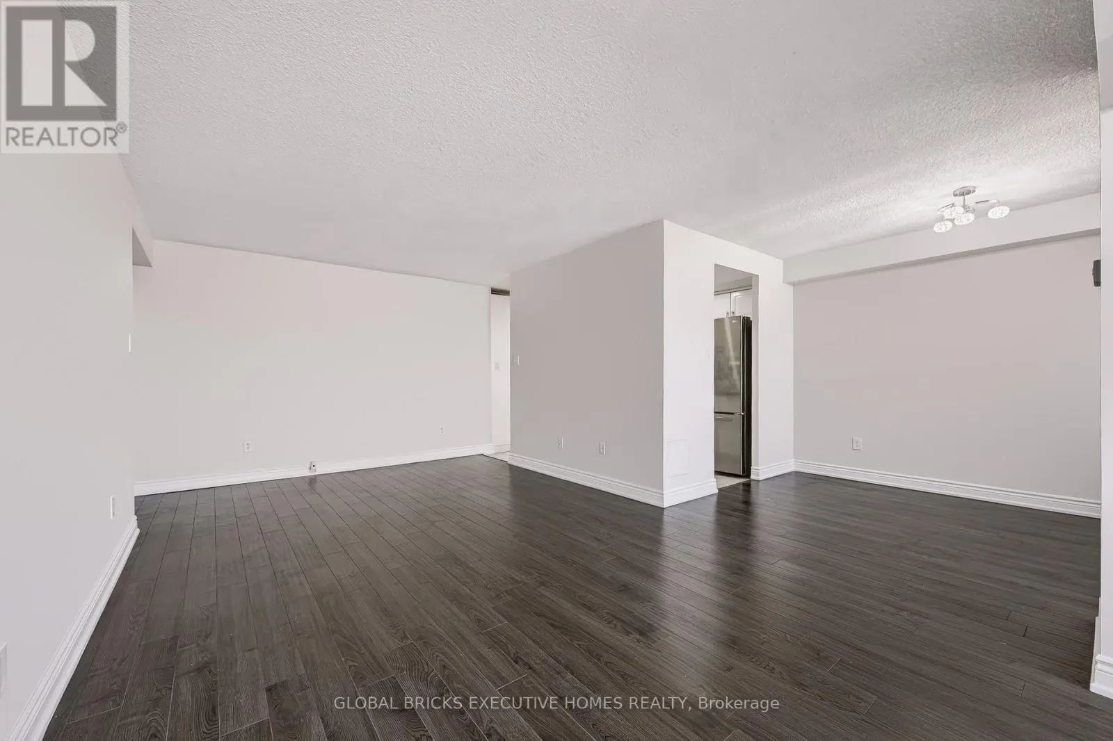 1404 - 5 LISA STREET