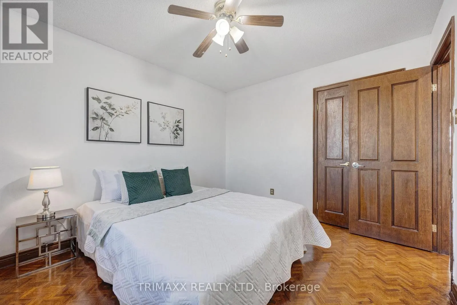 23 OAKLEA BOULEVARD