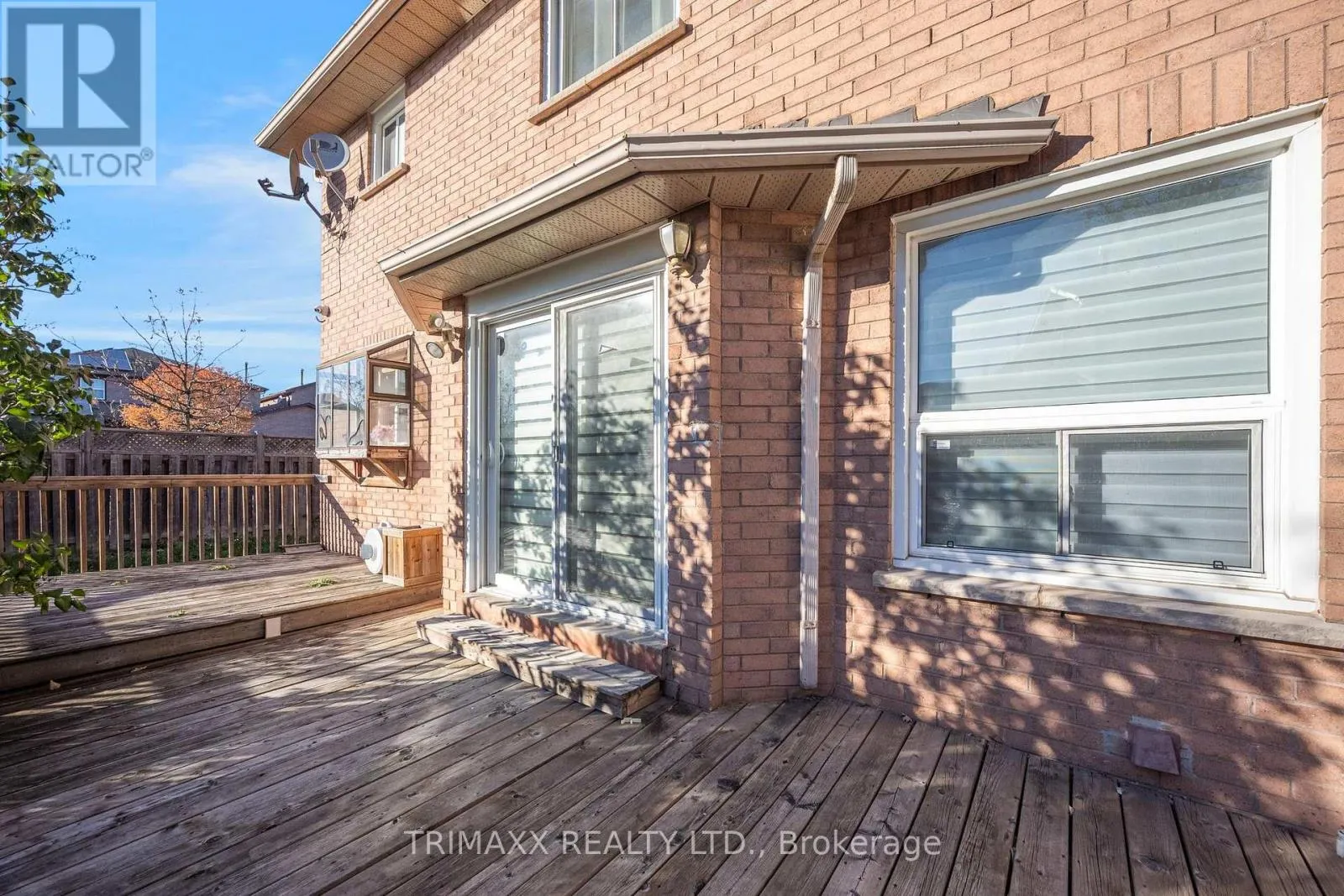 23 OAKLEA BOULEVARD