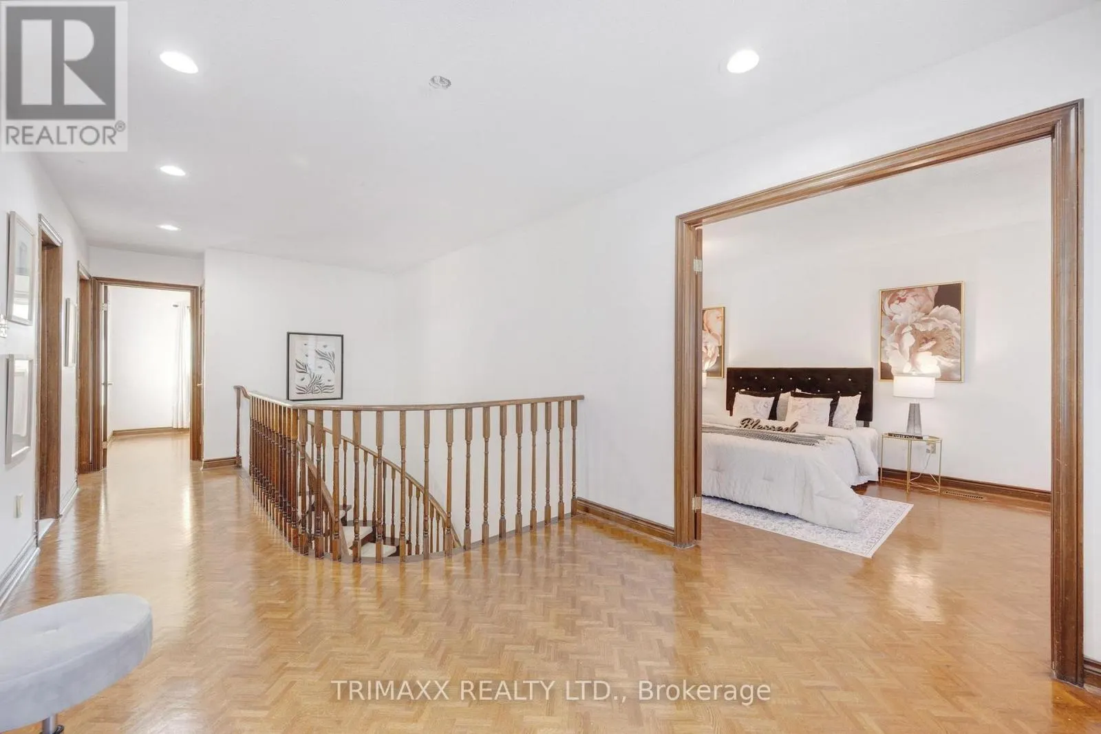 23 OAKLEA BOULEVARD