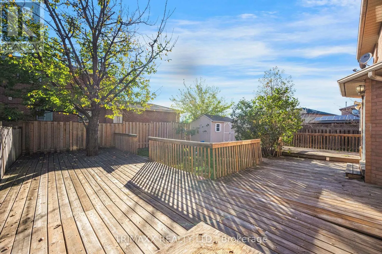 23 OAKLEA BOULEVARD
