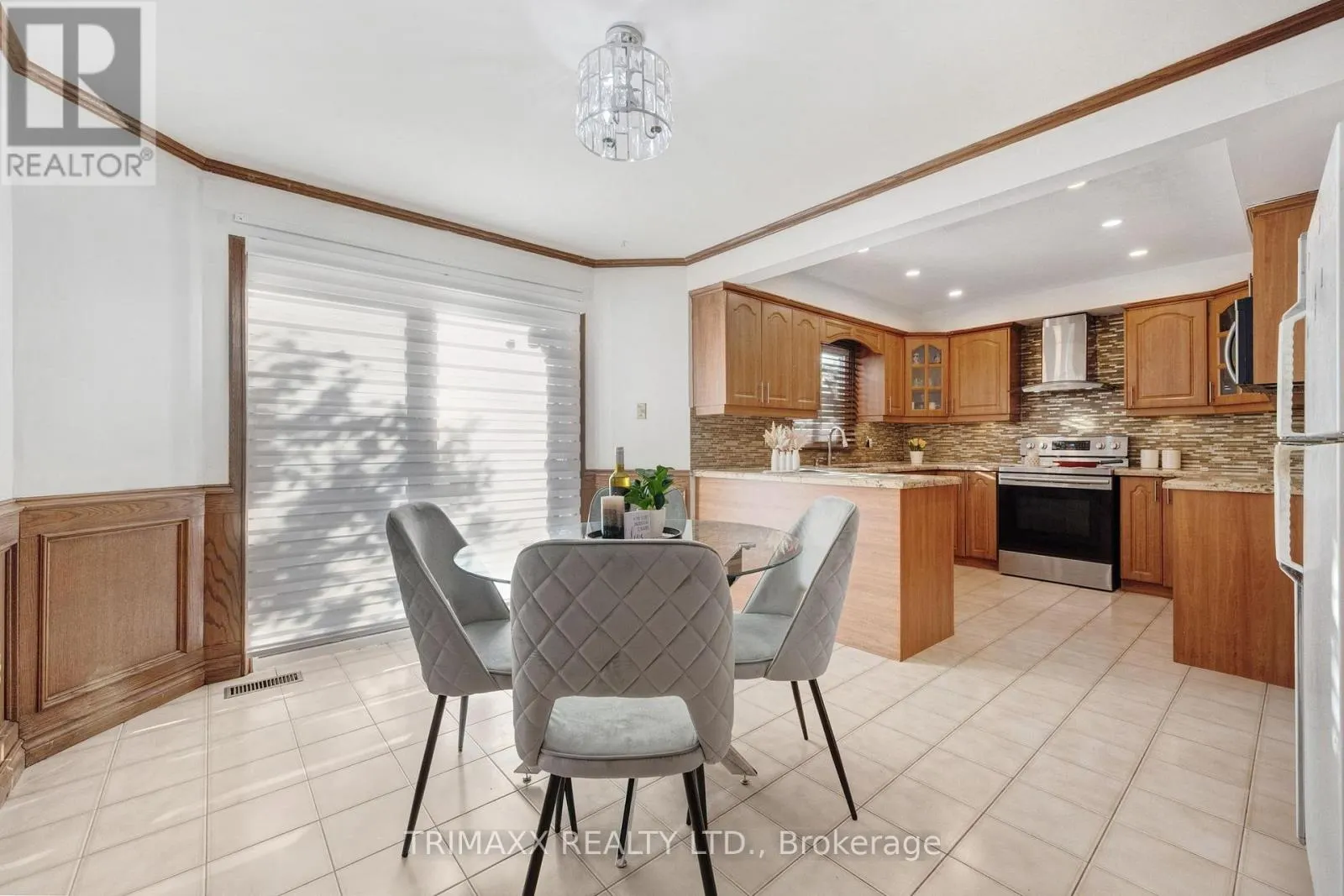 23 OAKLEA BOULEVARD