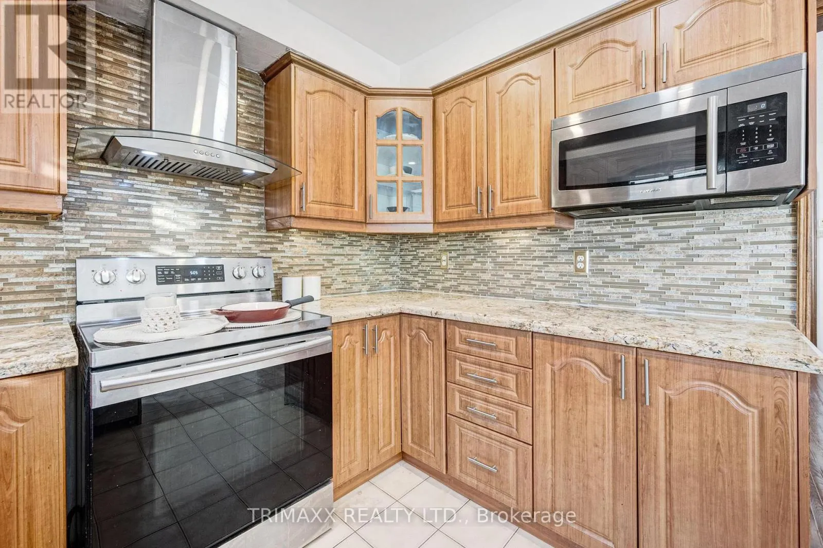 23 OAKLEA BOULEVARD