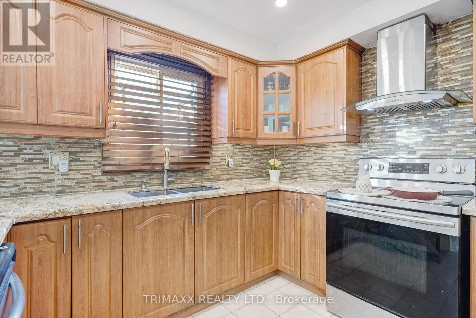 23 OAKLEA BOULEVARD
