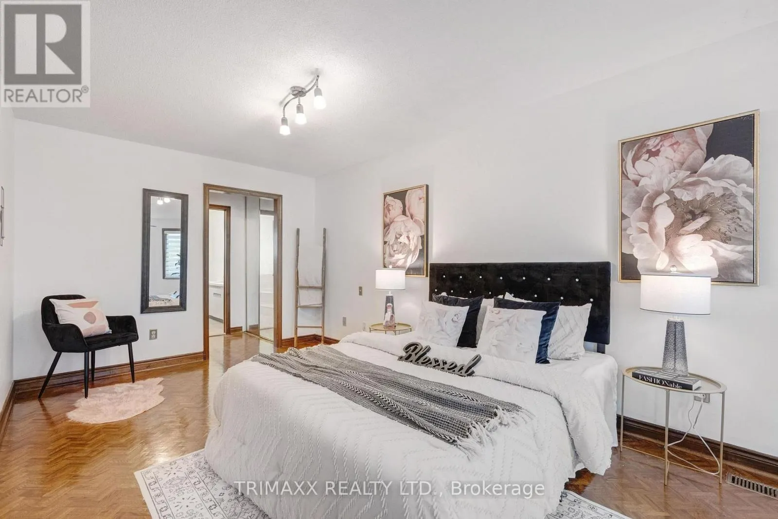 23 OAKLEA BOULEVARD