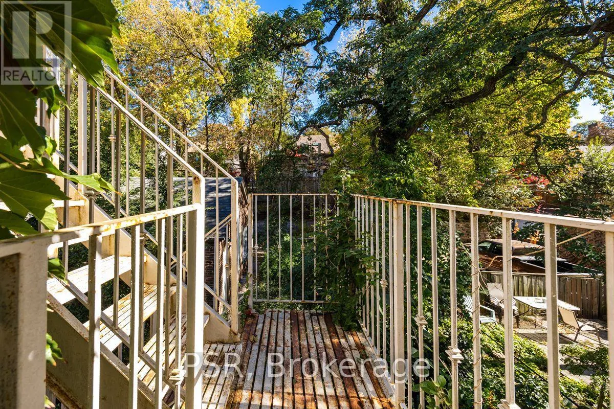 2B - 483 PARKSIDE DRIVE