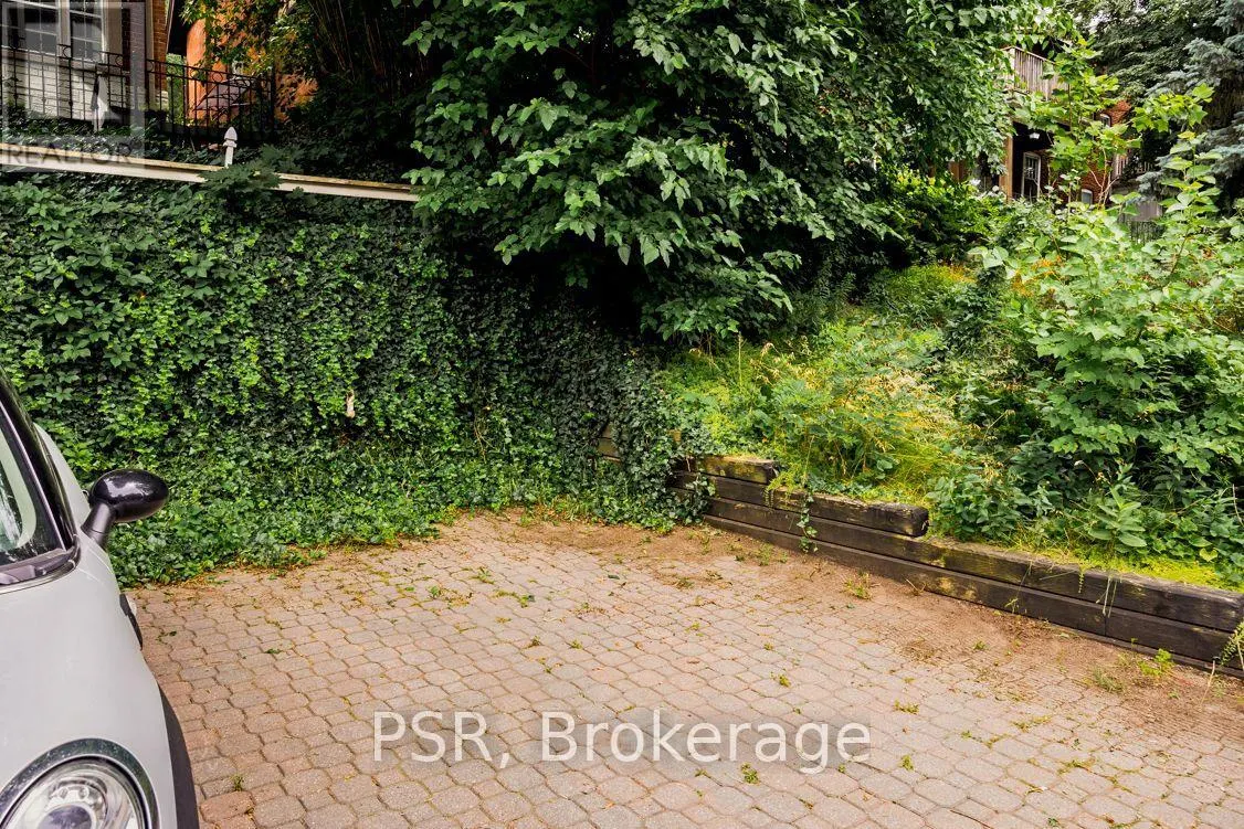 2B - 483 PARKSIDE DRIVE